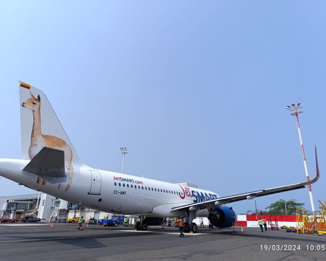 EN EL AEROPUERTO DE SANTA MARTA YA VUELA JETSMART