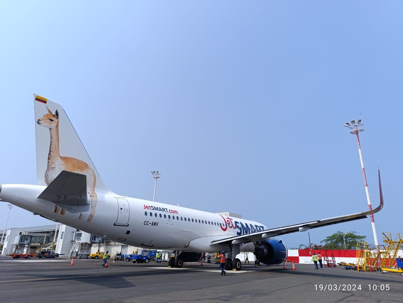 EN EL AEROPUERTO DE SANTA MARTA YA VUELA JETSMART